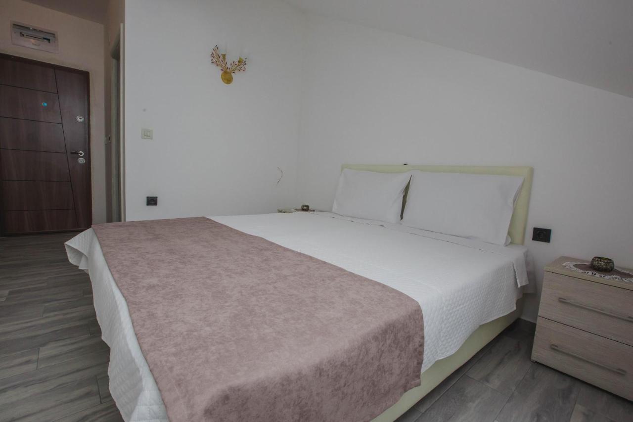 Hotel Dapcevic Cetinje Dış mekan fotoğraf