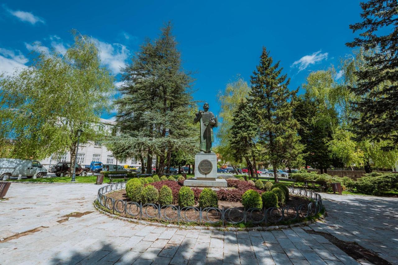 Hotel Dapcevic Cetinje Dış mekan fotoğraf